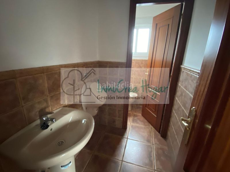 Foto f3c9f5c7-6fb6-4a91-b97b-17ddb6fa0b1f. Local comercial en Porriño (O)