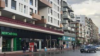 Aparcament cotxe a San Antón. Plaza de garaje ronda norte