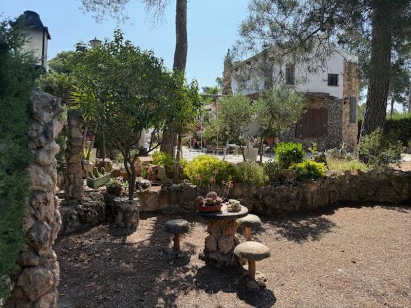 Foto 261672ac-ea69-45aa-9bb4-f38e81055f46. Casa atención! fantástica oportunidad de adquirir un chalet rústico con encanto en la prestigiosa urbanización mas del plata de cabra d en Cabra del Camp