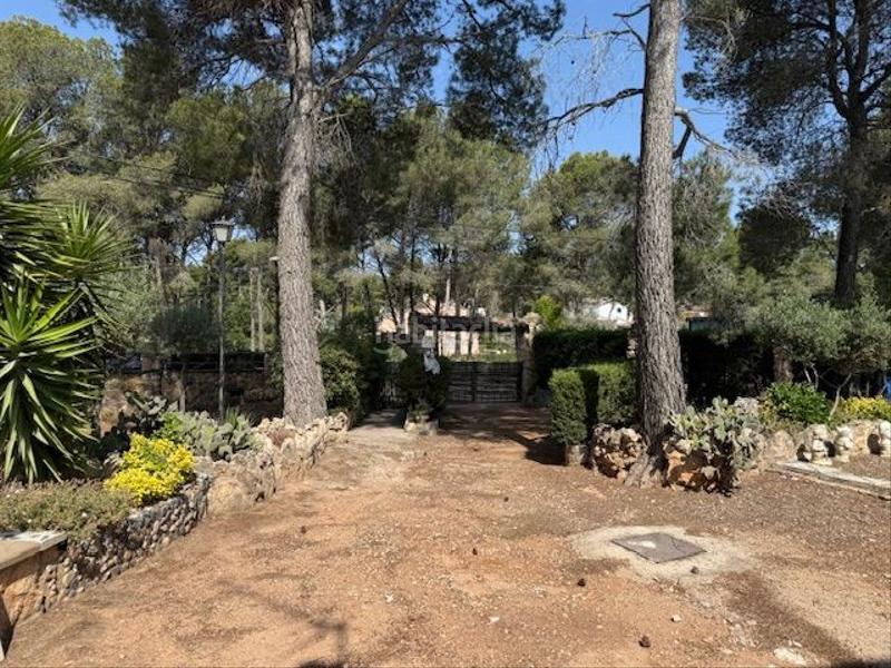 Foto b2607f66-52c9-454d-aaf3-7231dec67351. Casa atención! fantástica oportunidad de adquirir un chalet rústico con encanto en la prestigiosa urbanización mas del plata de cabra d en Cabra del Camp