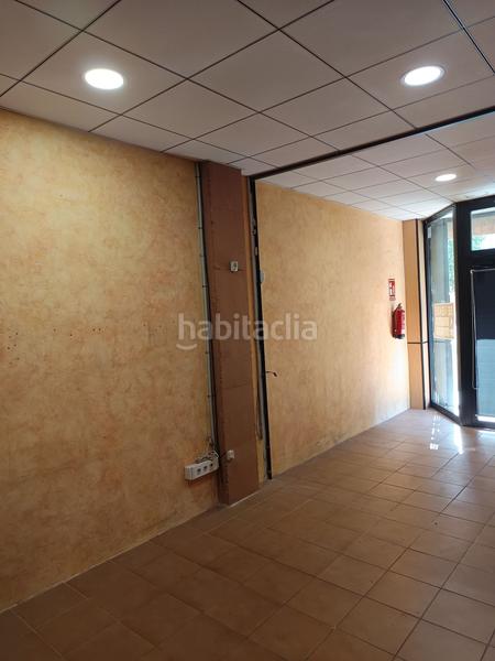 Foto f4a4c71f-f021-42e4-98dc-608d3450a343. Locale commerciale in Selva del Camp (La)