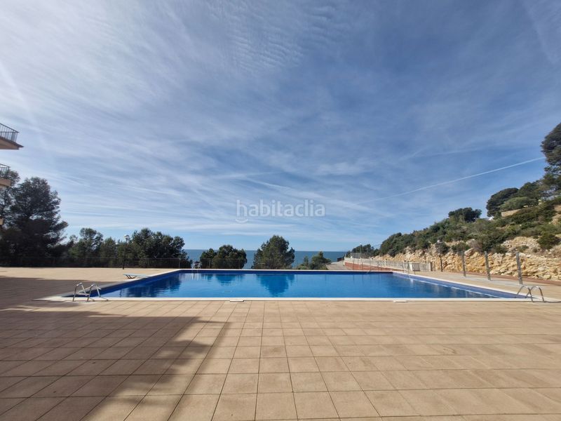 Foto a0f7c6e1-a21f-4578-a38f-dddc869922e6. Apartament amb piscina a pla de maset - cap de Salou Salou