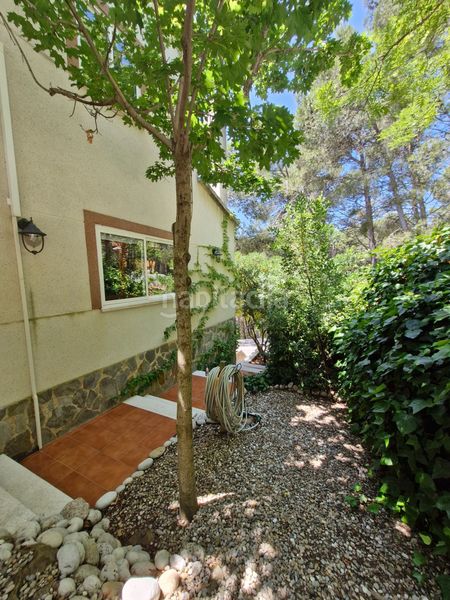 Foto 0b587d55-c86c-423e-b809-46f706c21aed. Maison avec chauffage dans Almoster