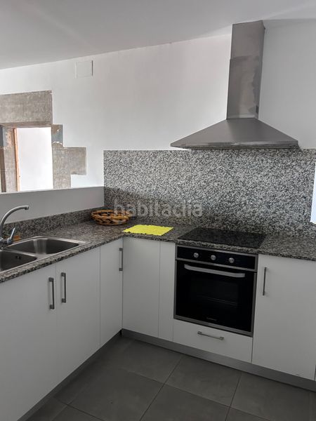 Foto 1a13585e-528d-44f6-a04c-d930fc7f9ba6. Rent flat with heating parking in Olost