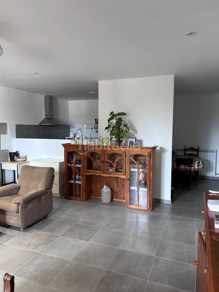 Foto 496257a4-a24f-4d30-84e4-8d70654065a3. Rent flat with heating parking in Olost