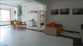 Casa a Centro Urbano. Vc28 finca con local comercial 3 alturas