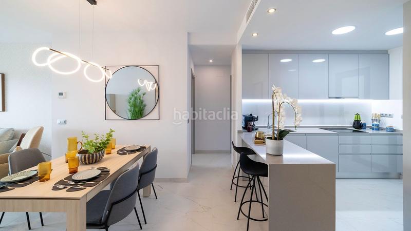 Foto 39768f26-e036-4656-a5a3-bcaa46c6d533. Apartament amb calefacció piscina a Playa Poniente Benidorm