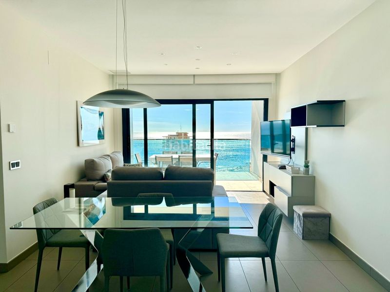 Foto e89bc4a0-7cc8-4fe7-93e4-34bc01cd56e0. Lloguer apartament amb piscina a Playa Poniente Benidorm
