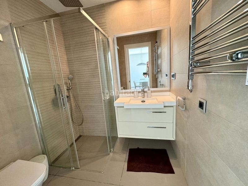 Foto de3130a8-a7be-45e3-99a7-2faeb2d94398. Location appartement avec piscine dans Playa Poniente Benidorm