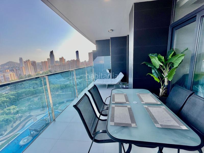 Foto 49452a3e-b7ad-439f-b3e4-a2081e24cc96. Location appartement avec piscine dans Playa Poniente Benidorm