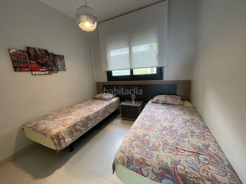 Foto a2fce823-6d06-4a9b-9fcb-29f5802cd25f. Location appartement avec piscine dans Playa Poniente Benidorm
