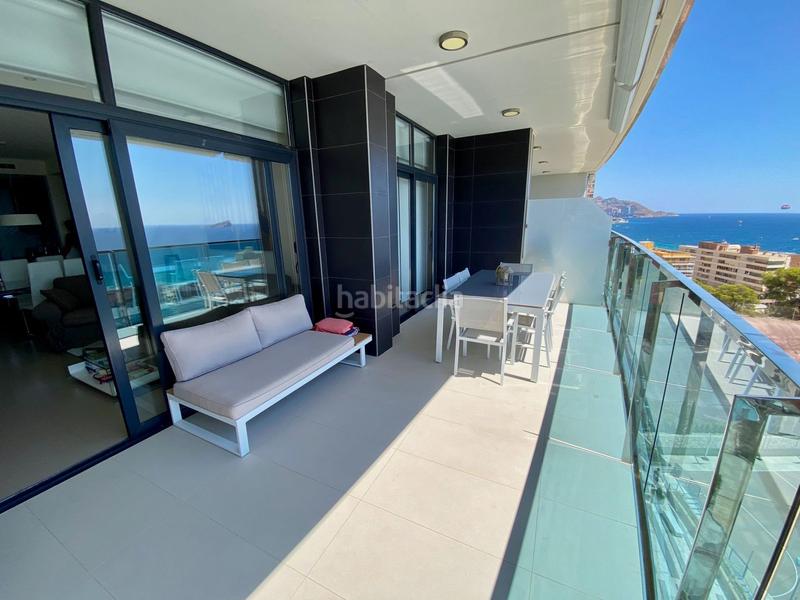 Foto 60ea4a67-65d0-42ab-8991-ac38bef8a8d1. Alquiler apartamento magnifico apartamento con vistas al mar en Benidorm