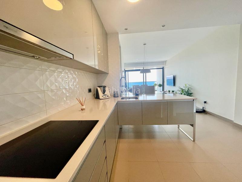 Foto 886c49ce-4bfb-4741-a1da-bb87b7e2cd6d. Alquiler apartamento magnifico apartamento con vistas al mar en Benidorm