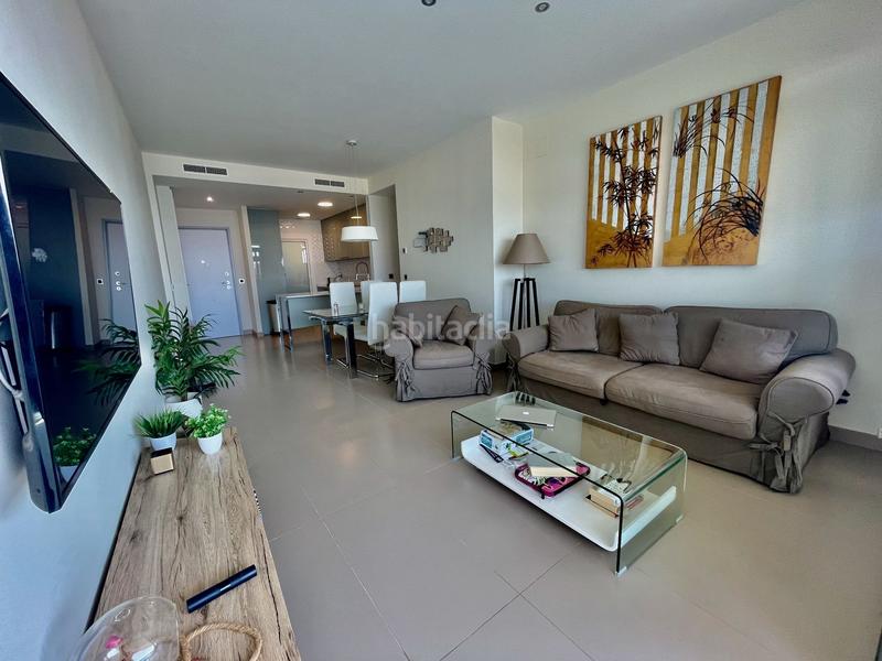 Foto fc0ad270-ff2a-475c-b844-fb398a4ab140. Alquiler apartamento magnifico apartamento con vistas al mar en Benidorm