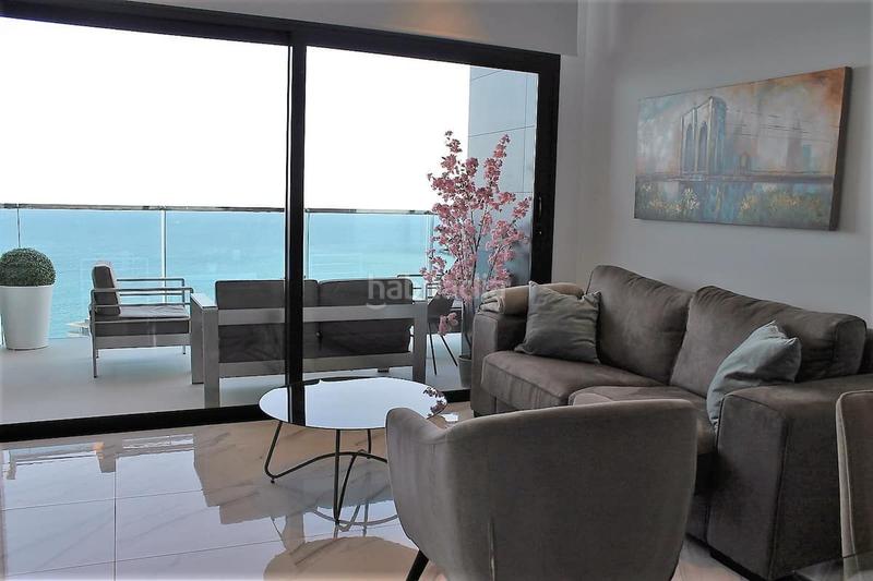 Foto 26f55e7f-47e0-4daf-8e09-48430593c33f. Alquiler apartamento magnifico apartamento con vistas al mar en Benidorm