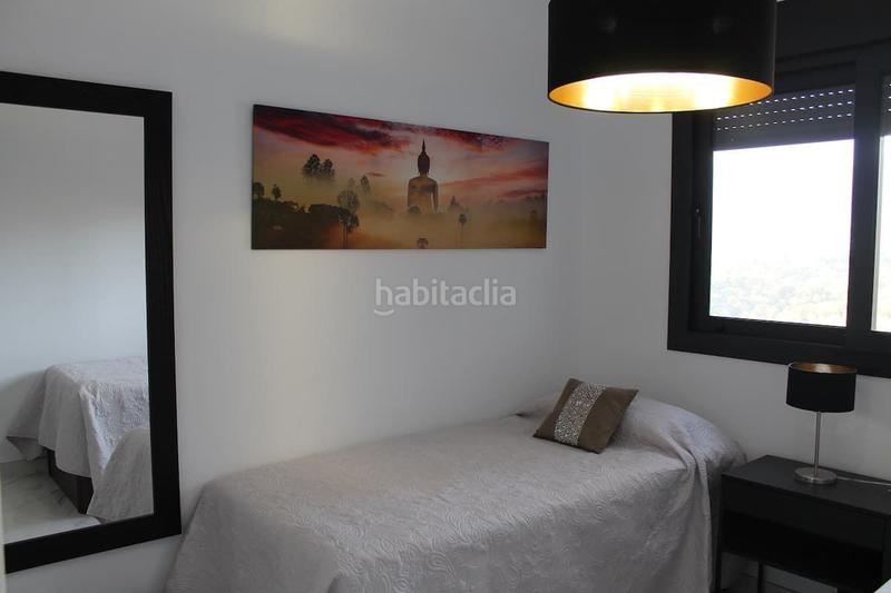 Foto b0df26f9-6374-4a90-ad8b-939aff9ee2ba. Alquiler apartamento magnifico apartamento con vistas al mar en Benidorm