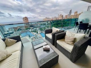 Lloguer Apartament a Playa Poniente. Magnifico apartamento con vistas al mar