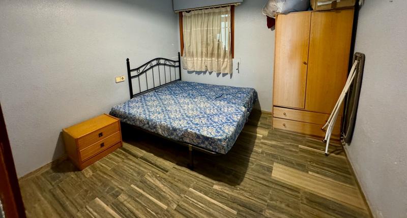 Foto 4a9aed22-e20f-49fa-8835-d12f09dada7b. Piccolo appartamento con parcheggio in Centro Urbano Benidorm