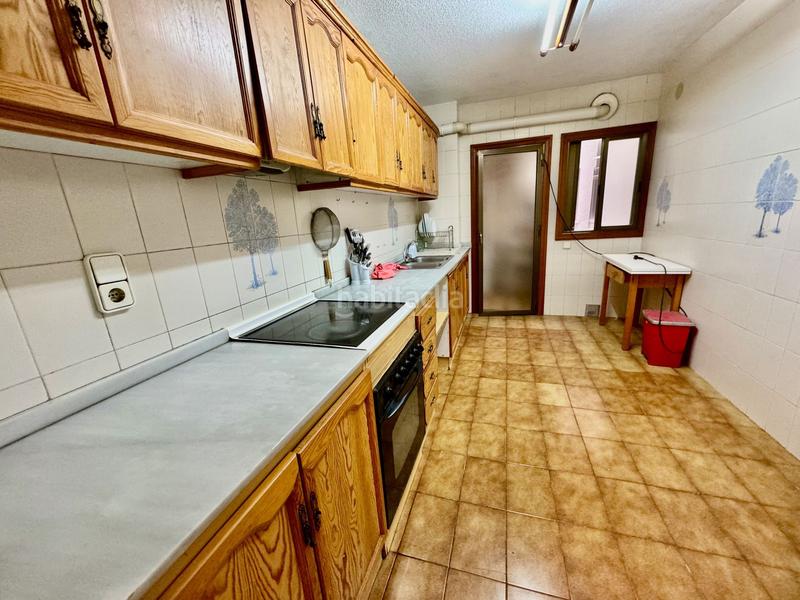 Foto 5c82e034-21a9-4a41-afbb-4ca15eae7373. Piccolo appartamento con parcheggio in Centro Urbano Benidorm