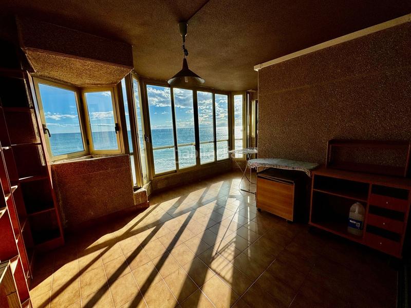 Foto 873ef2b7-f88e-4ce4-a752-6a183affd88f. Piccolo appartamento con parcheggio in Centro Urbano Benidorm