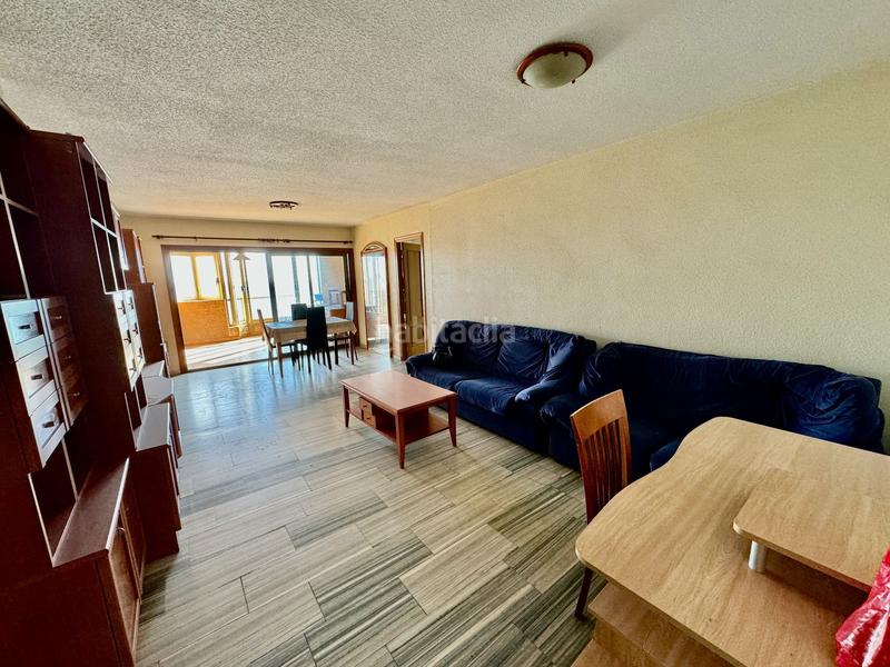 Foto c8336238-4a3f-4585-95c7-2e796b65c980. Piccolo appartamento con parcheggio in Centro Urbano Benidorm