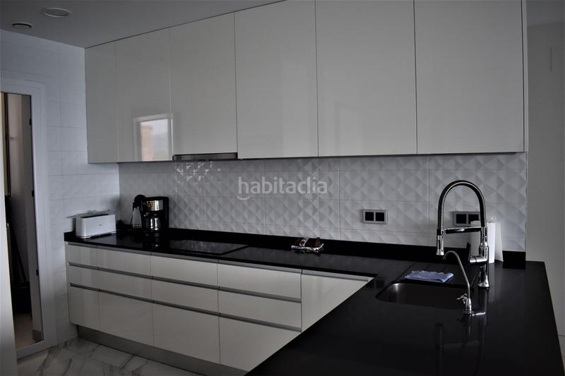 Foto e654ae17-e37d-4a28-a65d-83b66be4add4. Alquiler apartamento magnifico apartamento con espectaculares vistas al mar. en Benidorm