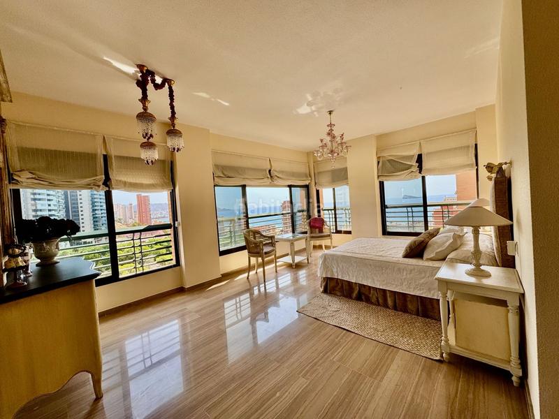 Foto 5aac956d-663a-424c-8606-84860c7048d8. Ático impresionante ático en la mejor zona en Playa Poniente Benidorm