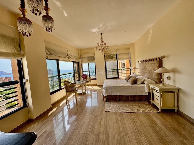 Foto 9d4f8239-ef9f-42e8-8703-c5dceca24d74. Ático impresionante ático en la mejor zona en Playa Poniente Benidorm