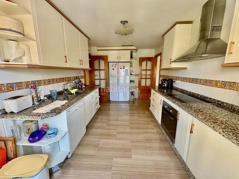 Foto d648faf9-300f-4e85-bf22-f2d9963bff5a. Ático impresionante ático en la mejor zona en Playa Poniente Benidorm