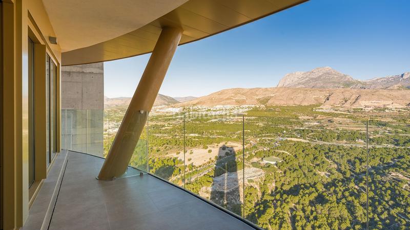 Foto e78d785d-dafc-478a-8e68-044f8af7c829. Piccolo appartamento con piscina in Centro Urbano Benidorm