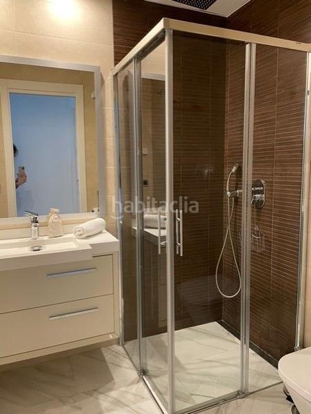 Foto 864843f2-c6fa-4808-a666-4fc717ef37ae. Lloguer apartament amb piscina a Playa Poniente Benidorm