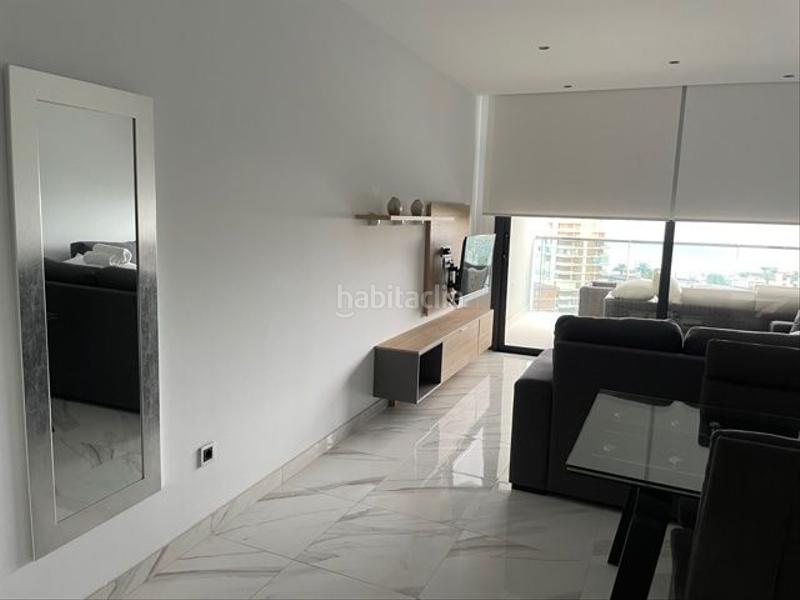 Foto be9d6c66-7c60-42c9-9c2f-5edc92c376c8. Lloguer apartament amb piscina a Playa Poniente Benidorm