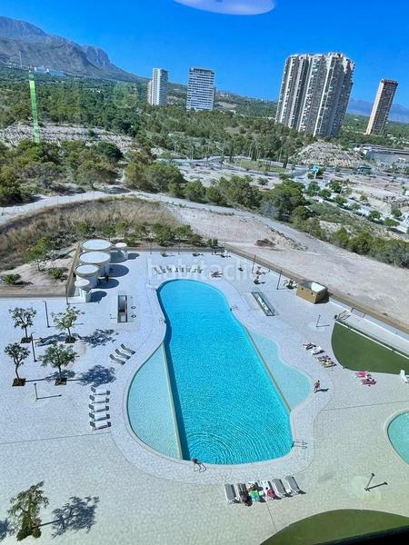 Foto 057cedc9-dc22-4562-b7bc-26a85474f08c. Apartamento  en edificio singular en la costa mediterránea. en Benidorm