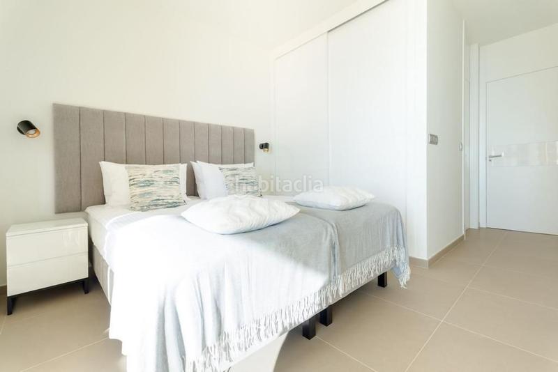 Foto c5824dd9-0b84-42b0-8c80-db9415ab4d45. Apartamento  en edificio singular en la costa mediterránea. en Benidorm