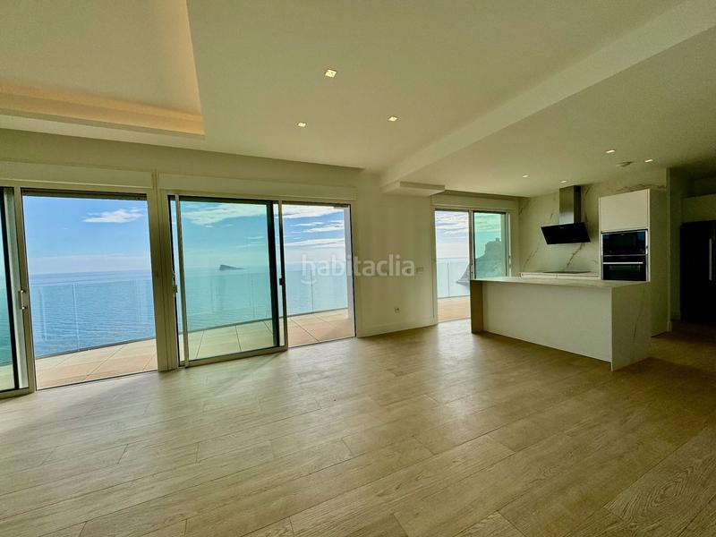 Foto fcbe20b7-f6d3-4c37-bfc4-68dca9640232. Apartament amb calefacció a Playa Poniente Benidorm