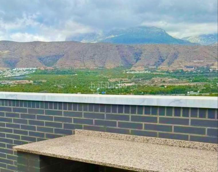 Foto 21ce5caf-4bfe-4a13-b4df-bd0333df9658. Dachwohnung mit heizung pool in Playa Poniente Benidorm