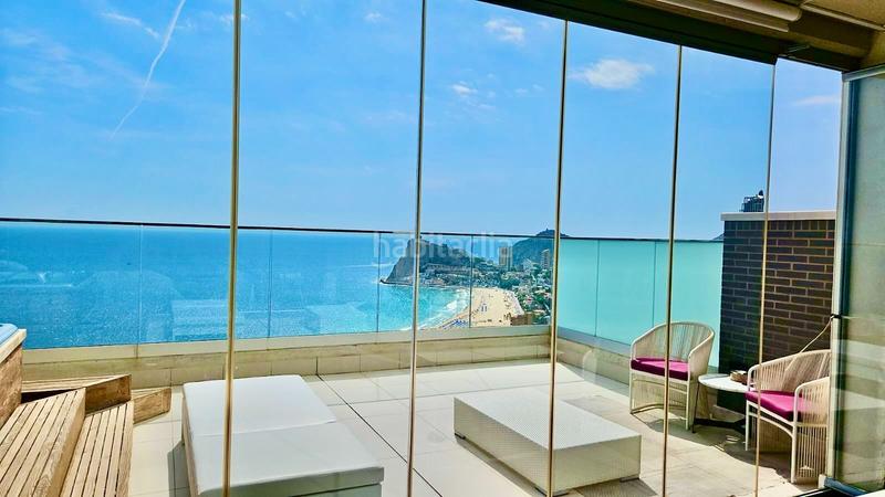 Foto c8f1f7f4-f2e0-435d-865e-394bd997ecc5. Dachwohnung mit heizung pool in Playa Poniente Benidorm