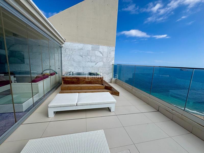 Foto d24ec6aa-924a-4e87-97b3-059f5ff4f086. Dachwohnung mit heizung pool in Playa Poniente Benidorm