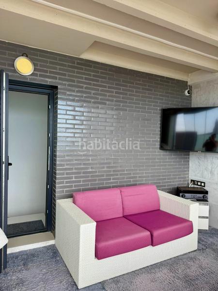 Foto e16941e5-10e4-4407-a2b0-6ed0f4d4c234. Dachwohnung mit heizung pool in Playa Poniente Benidorm