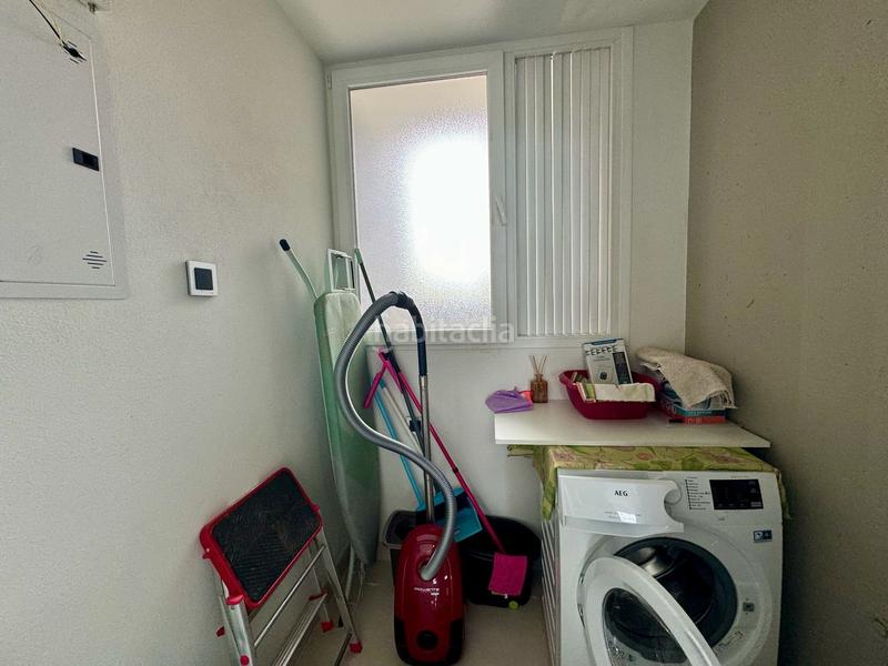 Foto ef1d40d3-b1da-4e99-84e2-bc90a7754bc2. Appartement mit pool in Playa Poniente Benidorm