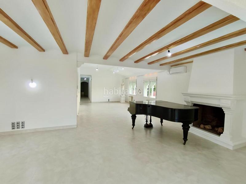 Foto d6899078-decb-4bf4-b98f-02426cbbd671. Casa amb calefacció aparcament piscina a El Montgó Dénia