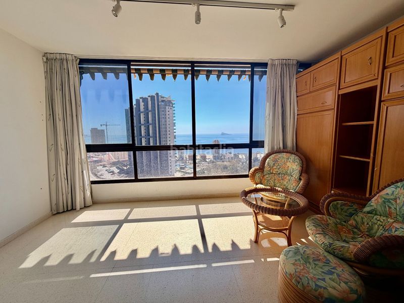 Foto 2100c405-7d94-4446-9735-688cb4c0be47. Apartament amb piscina a Playa Poniente Benidorm