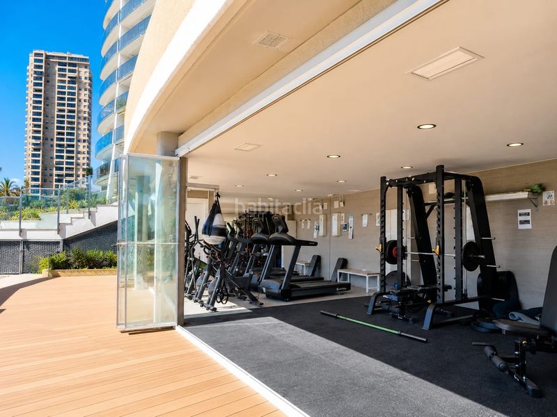 Foto 2df3f70b-82a1-4118-b253-6613f68e9af7. Apartament amb calefacció piscina a Playa Poniente Benidorm