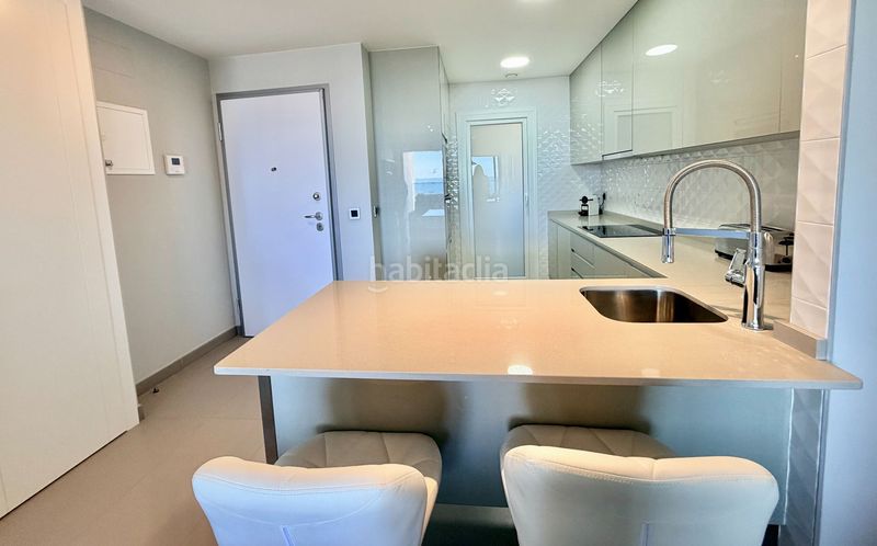 Foto 318c89b0-be38-42b0-8540-77db4052897d. Apartament amb calefacció piscina a Playa Poniente Benidorm