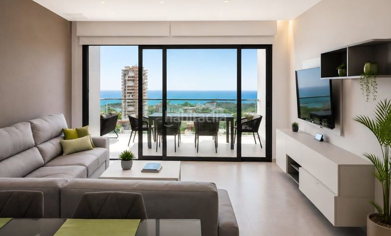 Foto 3ab3ab24-e699-4a8f-8a14-bcc4a8d05ee3. Apartament amb calefacció piscina a Playa Poniente Benidorm