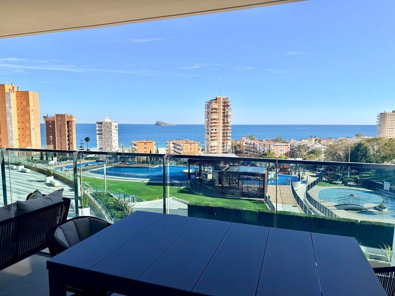 Foto 67c7f3e0-3035-4104-82ee-87d57635d352. Apartament amb calefacció piscina a Playa Poniente Benidorm