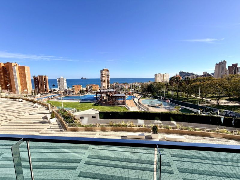Foto bc26c940-5a41-45b7-8d0b-4e1cd0f4d108. Apartament amb calefacció piscina a Playa Poniente Benidorm