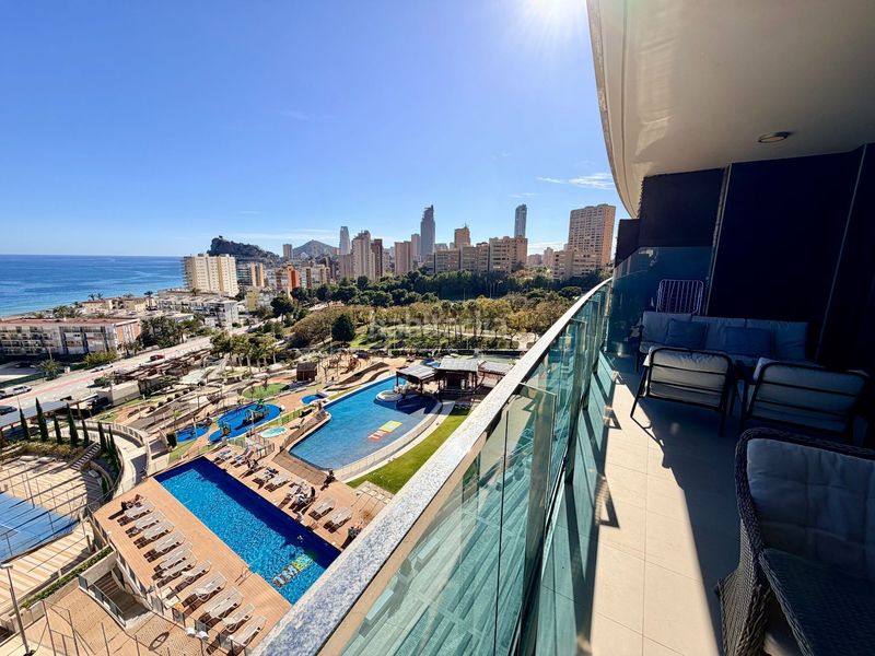 Foto 04bb9dc7-719a-4cae-b16e-362719a07124. Apartament amb calefacció piscina a Playa Poniente Benidorm