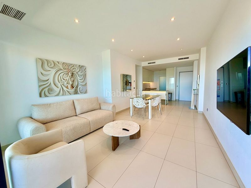 Foto 999a403f-3898-44dd-8da0-bfe7bc65b424. Apartament amb calefacció piscina a Playa Poniente Benidorm
