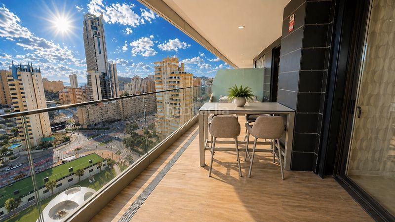 Foto 1b7421ca-cc41-4583-957f-528e45f87e3a. Apartament amb calefacció piscina a Playa Poniente Benidorm